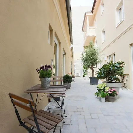 Hotel Am Peterstor 3*