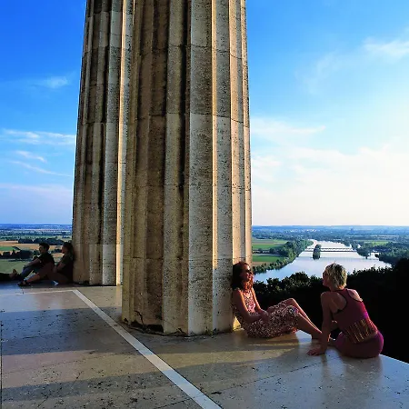 Отель Am Peterstor 3*