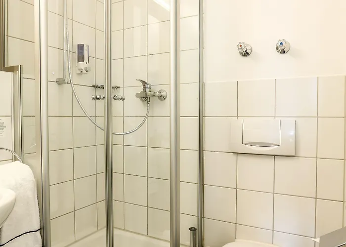 Otel Am Peterstor 3*