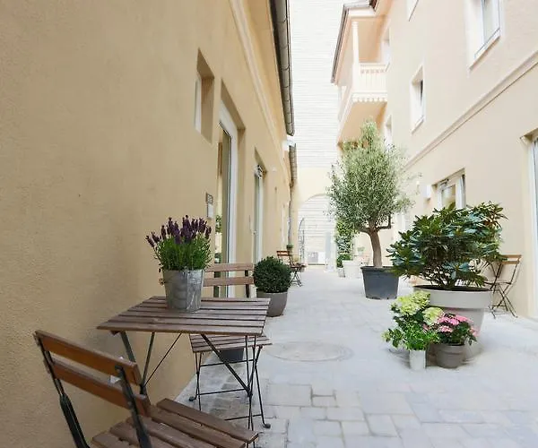 Otel Am Peterstor 3*